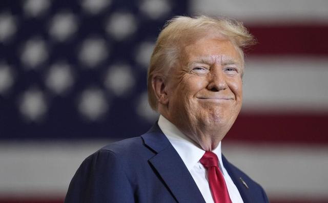 Семья Трампа увеличивает крипто‑капитал на $1,4 млрд, Strategy делает крупнейшую покупку биткоина за год, а OG‑кит двигает $85 млн после 13 лет тишины