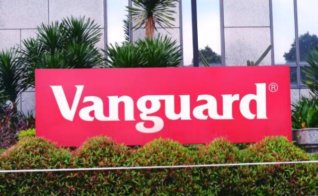 Vanguard случайно стал миллиардным инвестором в Биткоин Vanguard случайно стал миллиардным инвестором в Биткоин