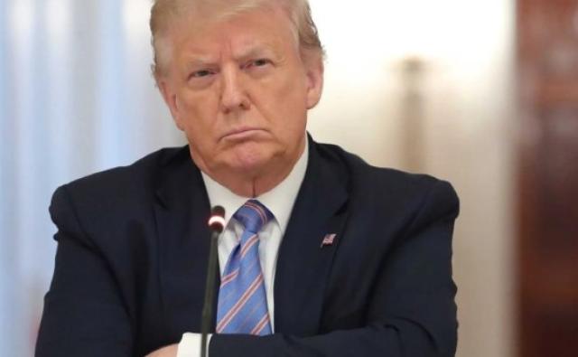 Трамп устраивает крипто-банкеты на фоне обвинений в неэтичности