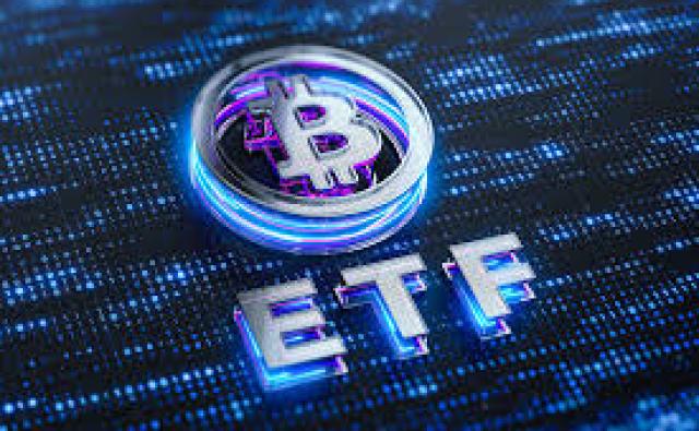 Давление продаж на Bitcoin растет, пока спрос со стороны ETF резко слабеет