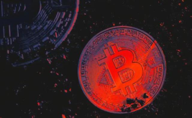 Биткоин снова на высоте: новый ATH на фоне роста рисковых активов Биткоин снова на высоте: новый ATH на фоне роста рисковых активов