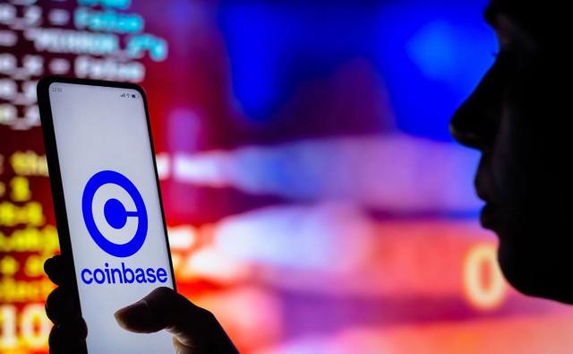 Coinbase: фьючерсы на Solana и Hedera для американских трейдеров 