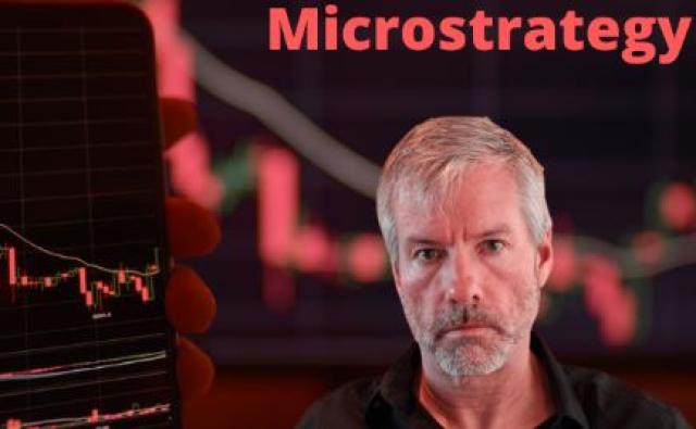 Критик биткоина предупреждает о крахе MicroStrategy, несмотря на заявления Сэйлора об успехе