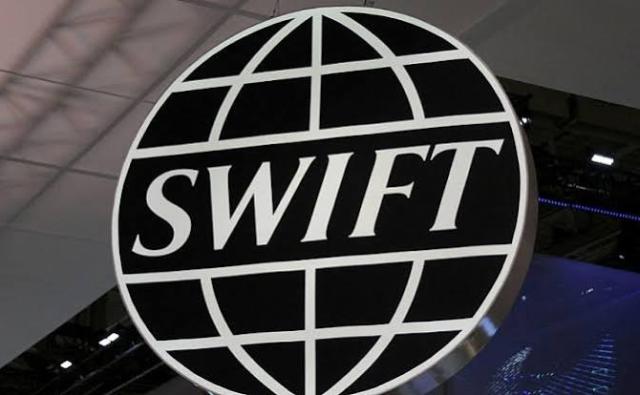 Swift запускает блокчейн-реестр для круглосуточных платежей 17 крупнейших банков