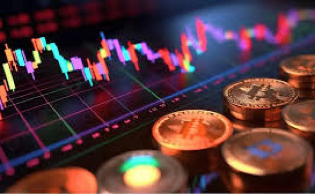 Крипто-лонги потеряли $500 млн после падения биткоина к $78,000, SOL и XRP просели на 5%