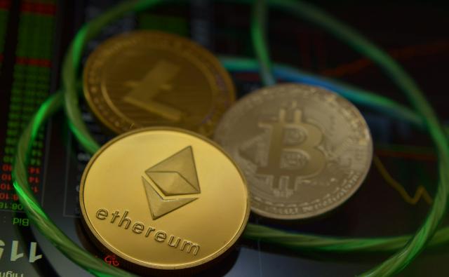 Киты переместили в Эфириуме более $ 1,000,000,000 во время коррекции
