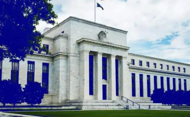 ФРС и Биткоин: ставки, инфляция и крипторынок