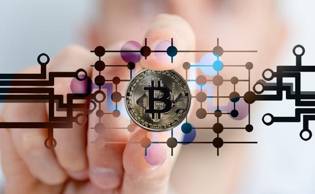 Курс BTC возвращается к $ 64,000