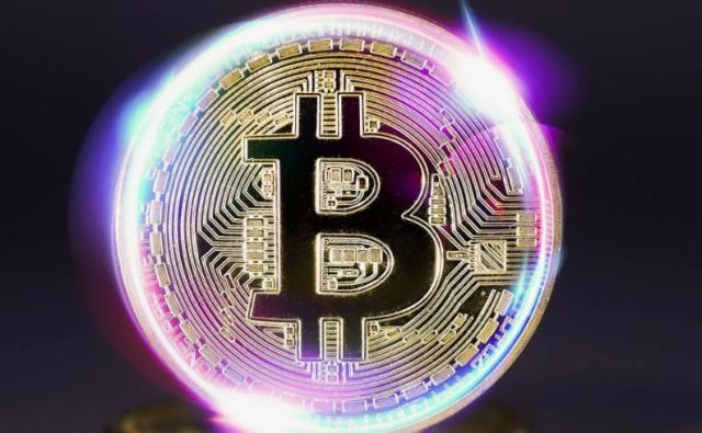 Спрос на биткоины смещается в сторону Binance