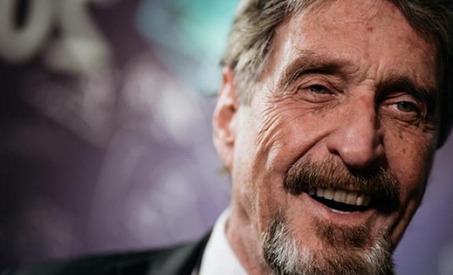 Продолжается война между ведомством SEC и Джоном Макафи