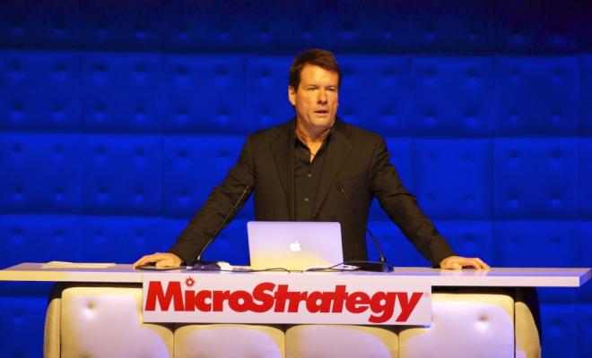 MicroStrategy купит больше BTC, несмотря на убытки