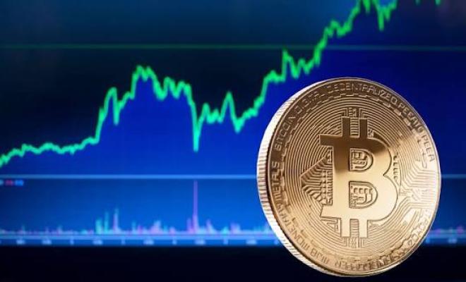 Биткоин взлетел почти до $64 000 и ликвидировал шорты на $450 млн