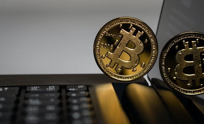 Курс BTC приближается к $ 60,000 на слухах об одобрении ETF