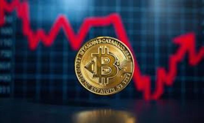Биткоин вернулся выше $77 000: аналитики спорят о продолжении роста