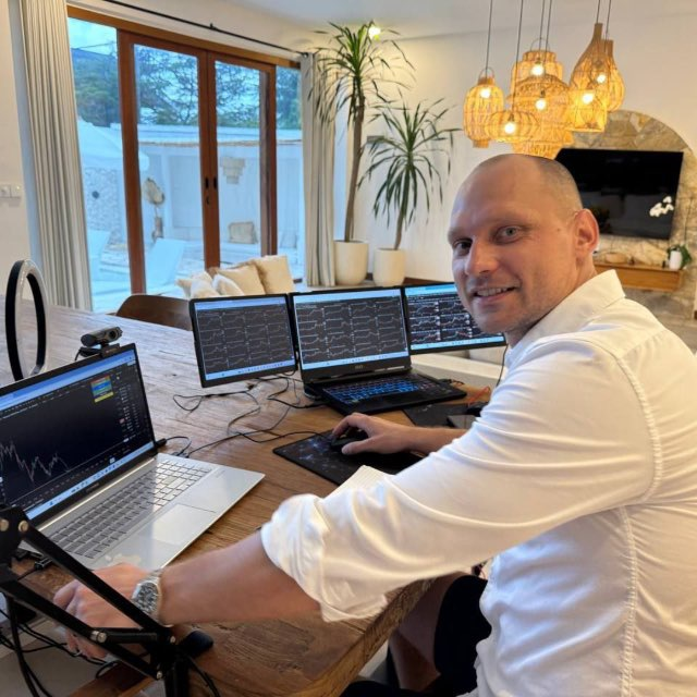 blogger-Crypto Cool