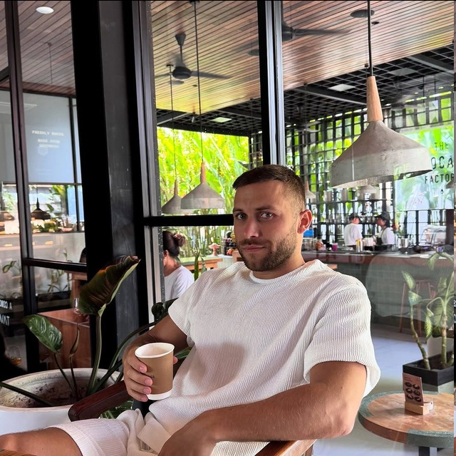 blogger-Nft Анатолий