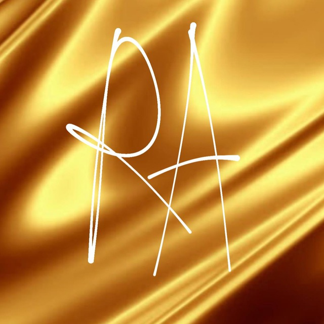 blogger-Royal Agency