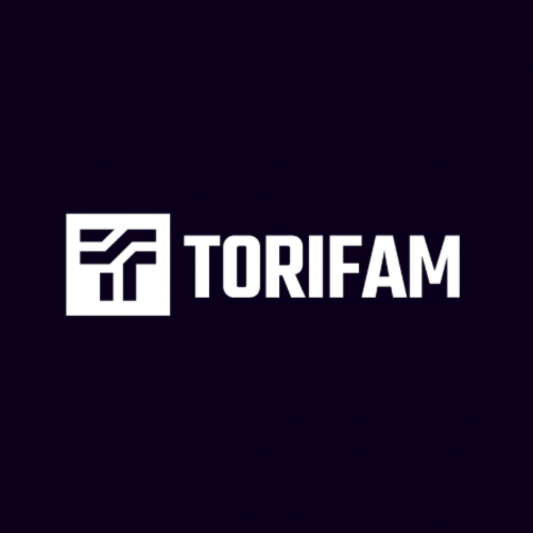blogger- Torifam Com