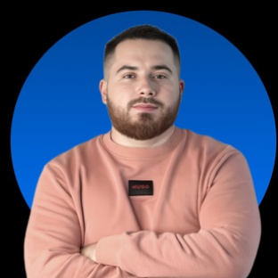 blogger-Максим кашпаров