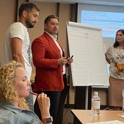 blogger-Nezhdanov Academy