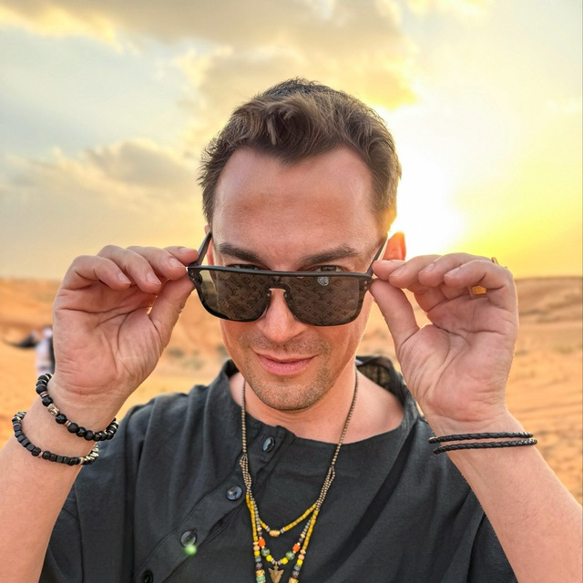 blogger-Александр Перевезенцев