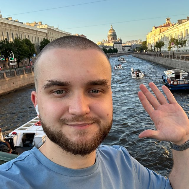 blogger-Кирилл Буробин