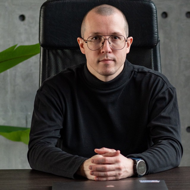 blogger-Артем Седов