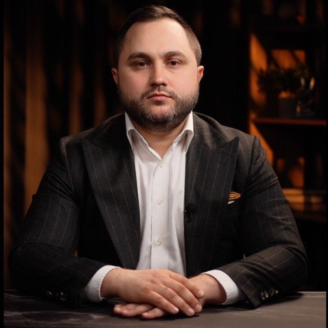blogger-Юлий Грановский